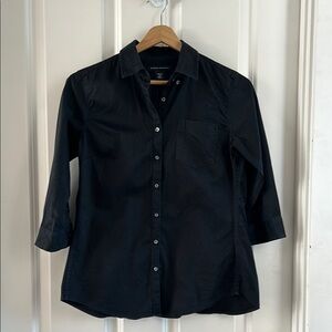 Banana Republic Black fitted or unfitted Casual Button Down Shirt